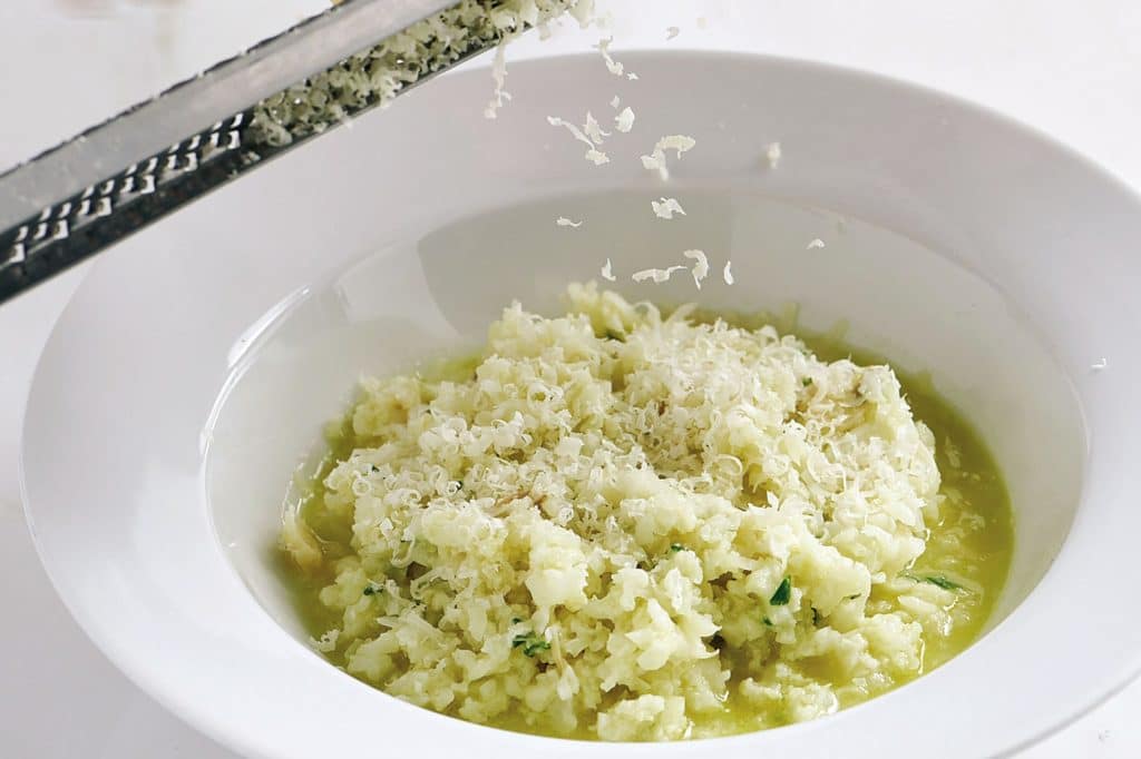 The finished recipe for cauliflower risotto without meat.