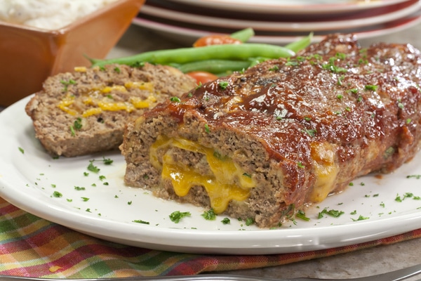 The finished recipe for meatloaf with cheese.
