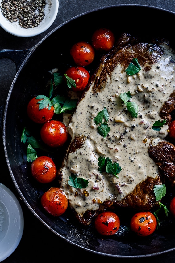 Creamy pepper sauce for grilled meat.