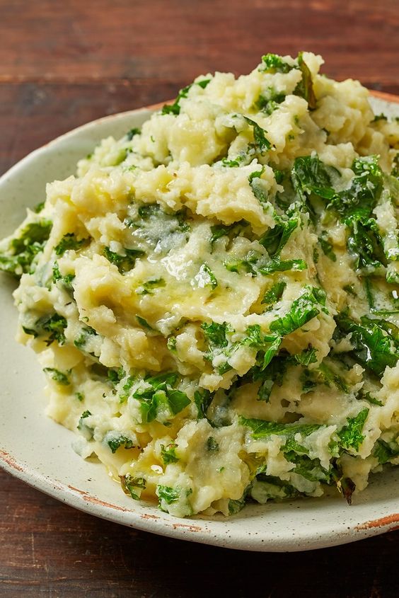 Mashed potatoes with fresh leeks and melted butter.