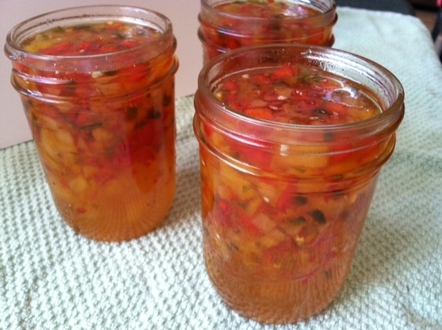 Hotový recept na čalamádu z rajčat, paprik a cibule