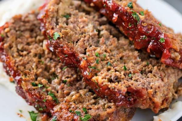 Homemade meatloaf without rolls