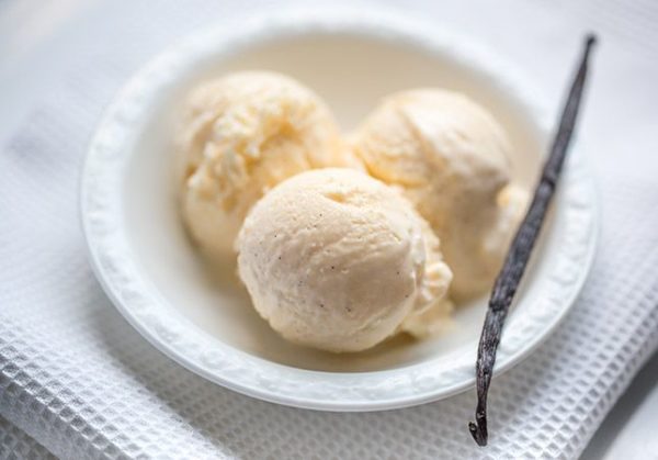 domácí zmrzlina s vanilkou