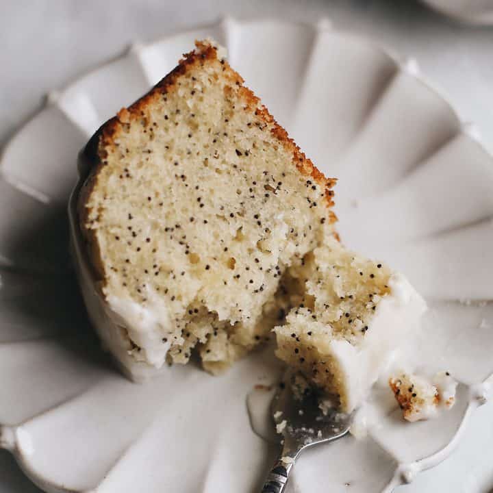 Luxurious poppy seed cake with a soft taste and soft consistency..