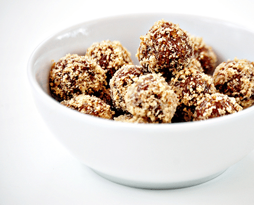 balls with figs or fig truffles