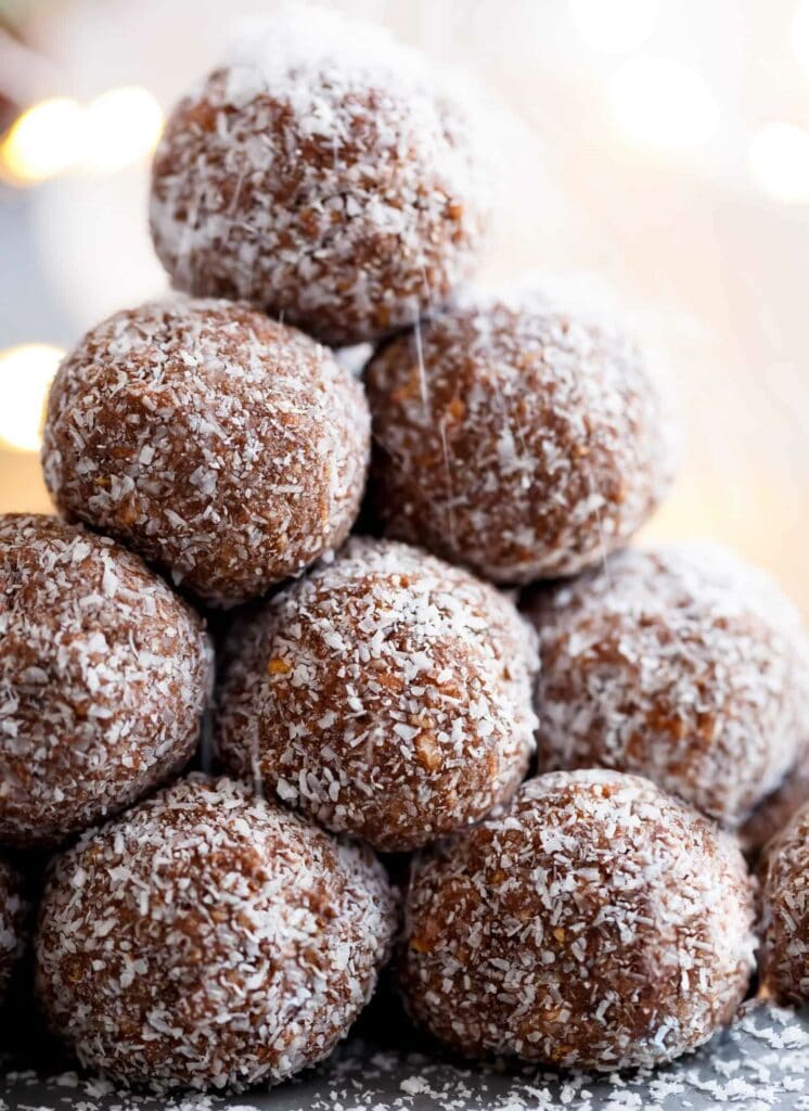 Popular unbaked Christmas cookies made from rum, coconut and cocoa.