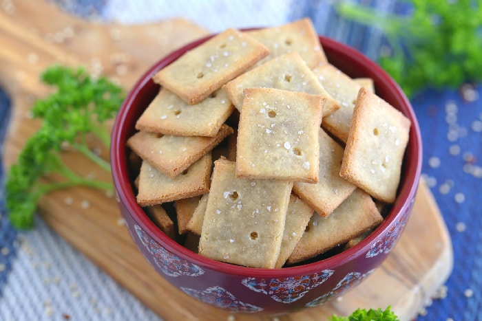 gluten-free crackers with cabbage