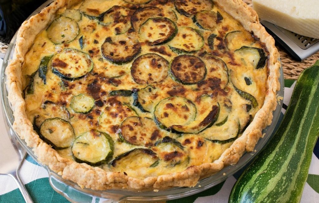 Baked puff pastry pie with zucchini