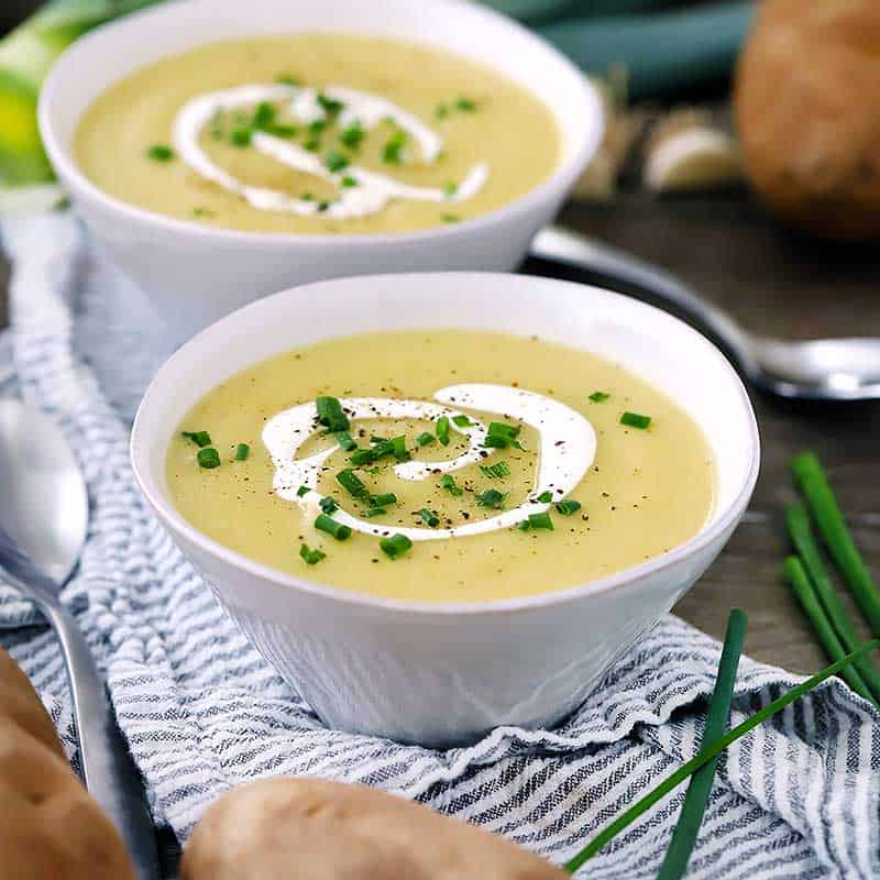 Creamy leek soup with fragrant garlic and sour cream.