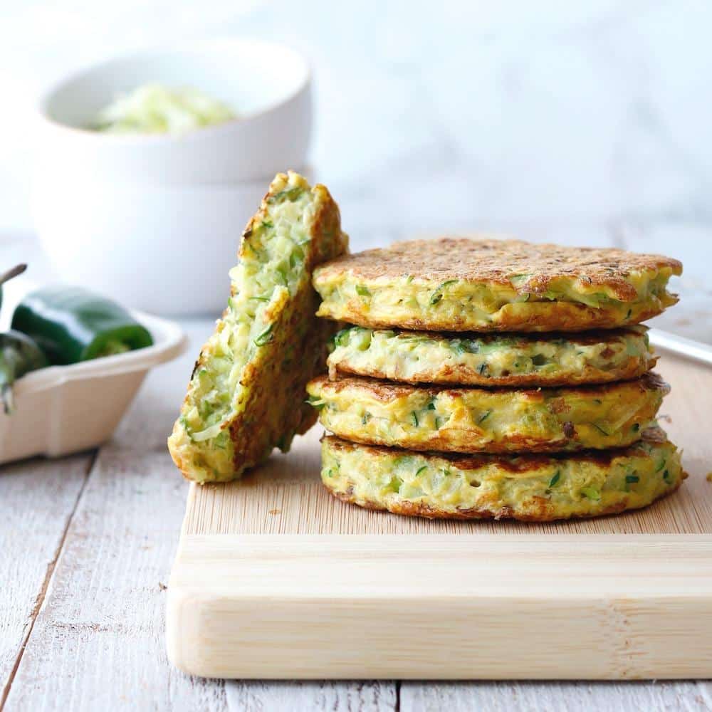 Recipe for cauliflower patties with jalapeno peppers.