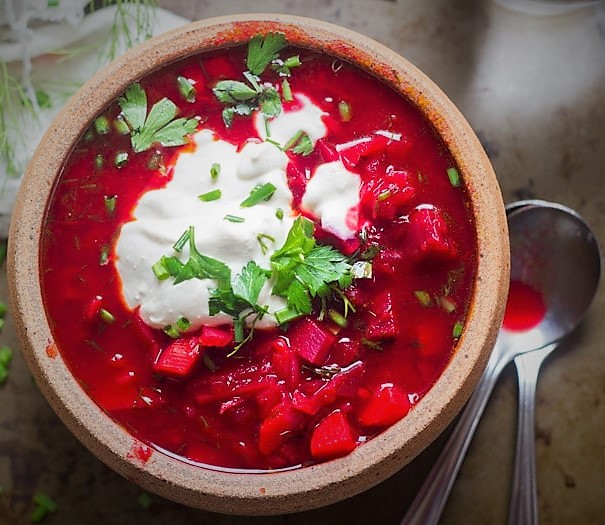 borscht with cream from the pot