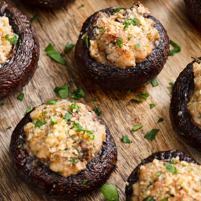 baked cheese mushrooms with parsley