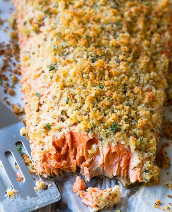 Fillets with a crispy crust of parmesan and herbs