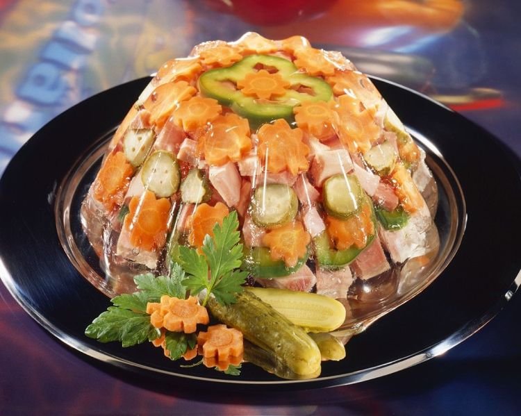 Easter dish made of aspic, ham and vegetables