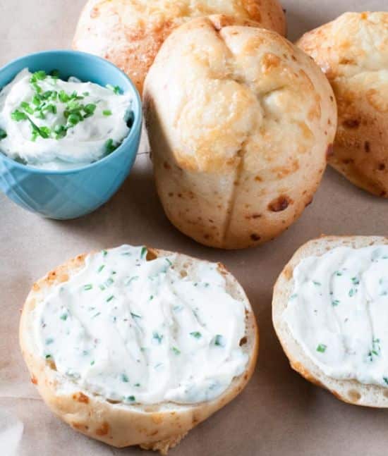 Cheese spread with egg and chives