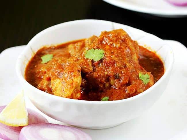 A dish of chicken meat prepared for curry