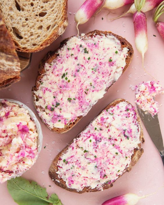 Bread rolls with radish and carrot spread.