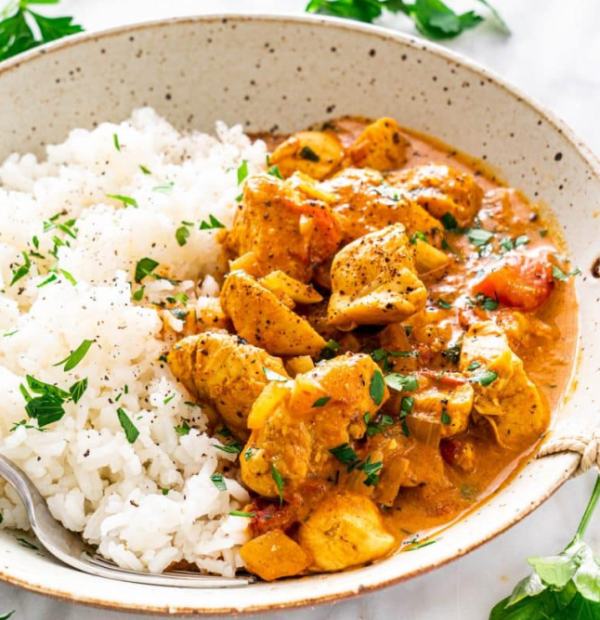 Hühnchen-Curry-Gewürzmischung mit Reis