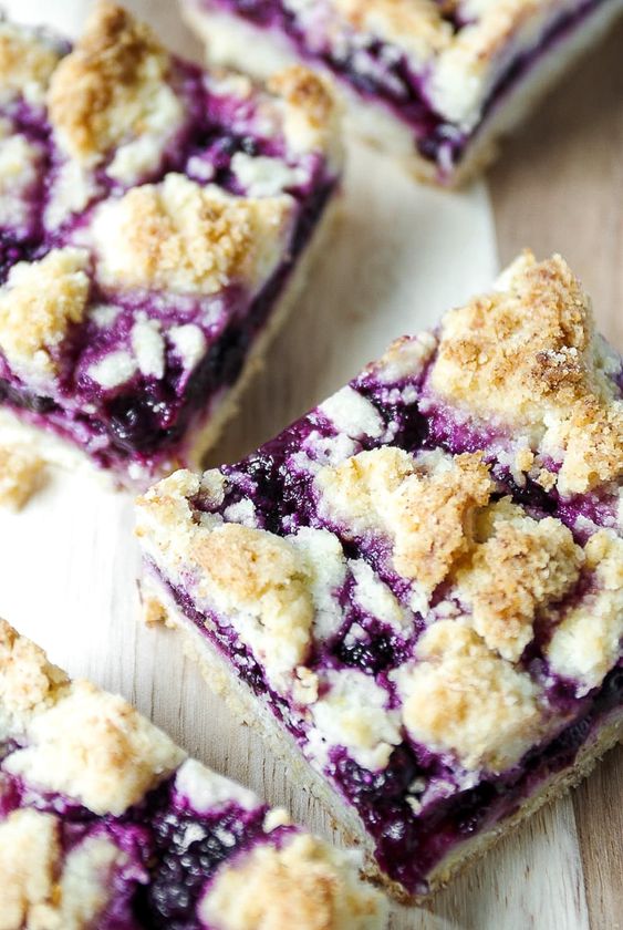 Cottage cheese-blueberry pudding with crumb.