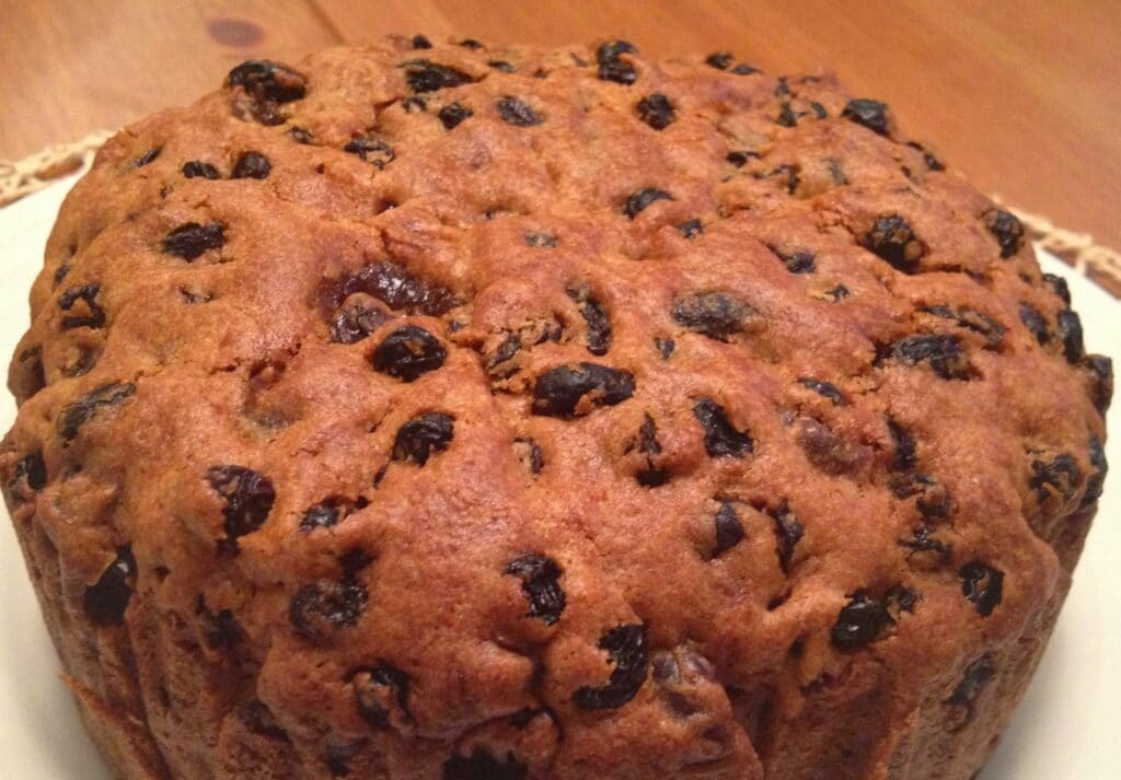 Fruit cake made from oil.