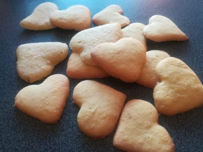 Christmas ginger cookies in the shape of hearts.
