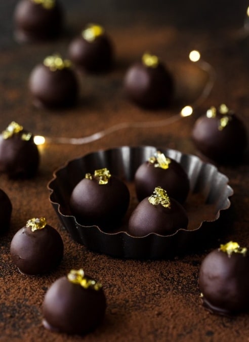 Irresistible chocolate balls with icing.