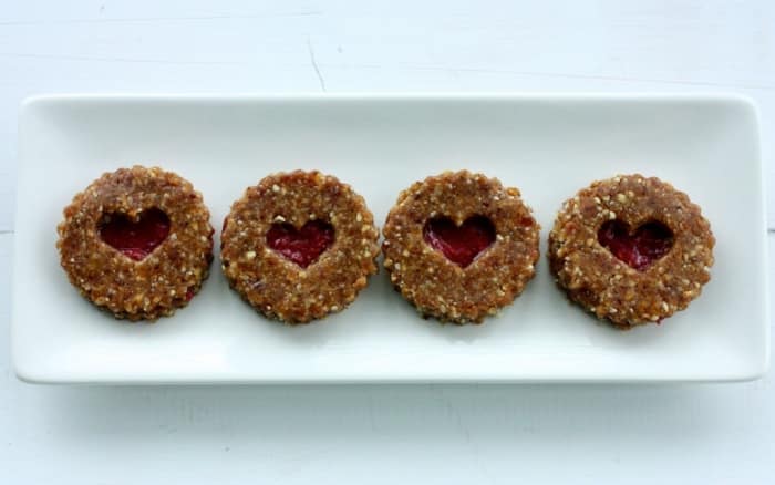 Unbaked Linnaeus cookies with chia seeds.