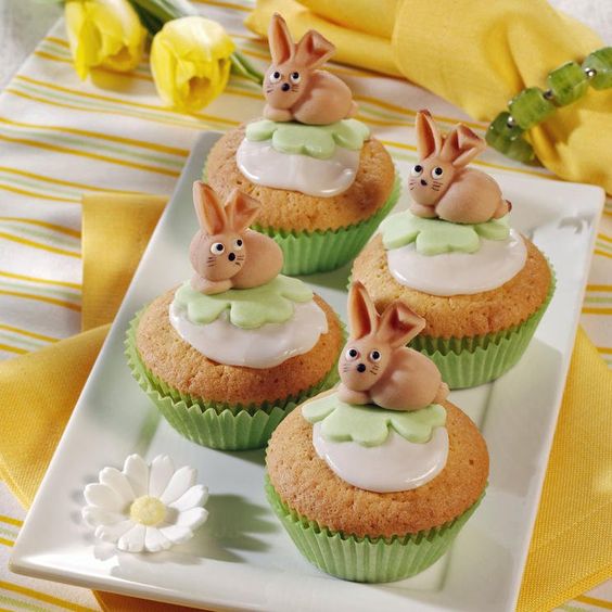 Veselé muffiny na Velikonoce se zajíčky.