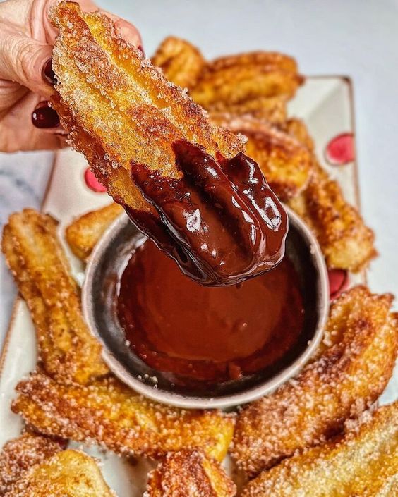 A vegan version of these sweet oven-baked cinnamon sticks.