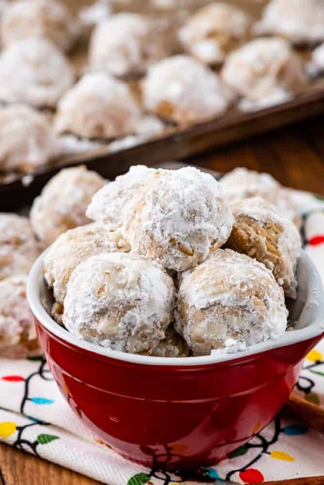 Traditional snowballs that taste like homemade gingerbread.