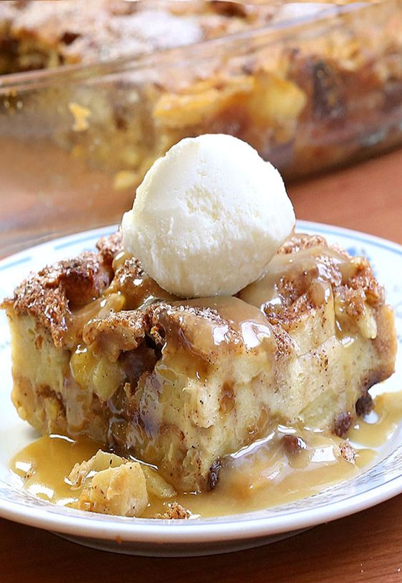 Apple crumble from toast and ice cream.