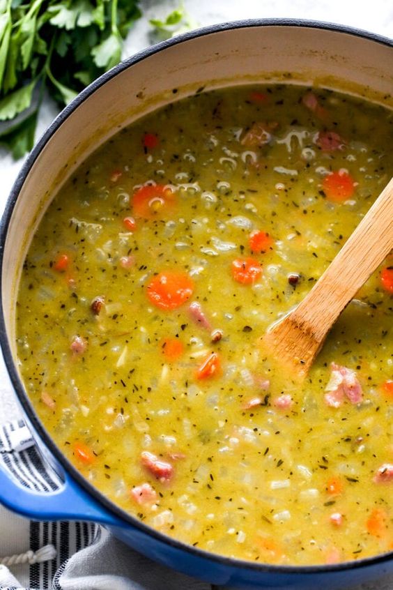 Creamy and delicious yellow pea soup with carrots.