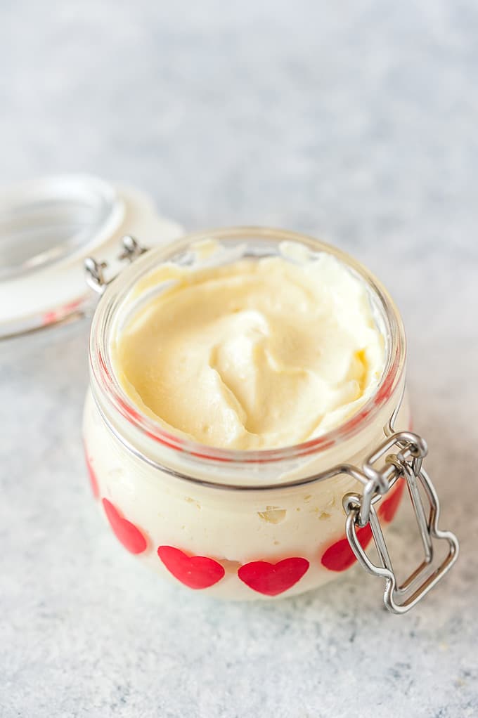 Eggless mayonnaise in a jar.