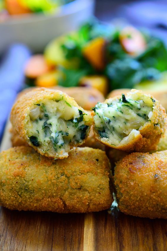 Crunchy croquettes filled with spinach and cheddar.
