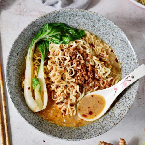 Excellent noodle soup seasoned with spices and pak choi.